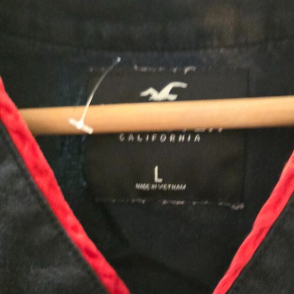 Hollister Los Angeles 99 Jersey Shirt in Black & Red – EUC Size L - Picture 3 of 5